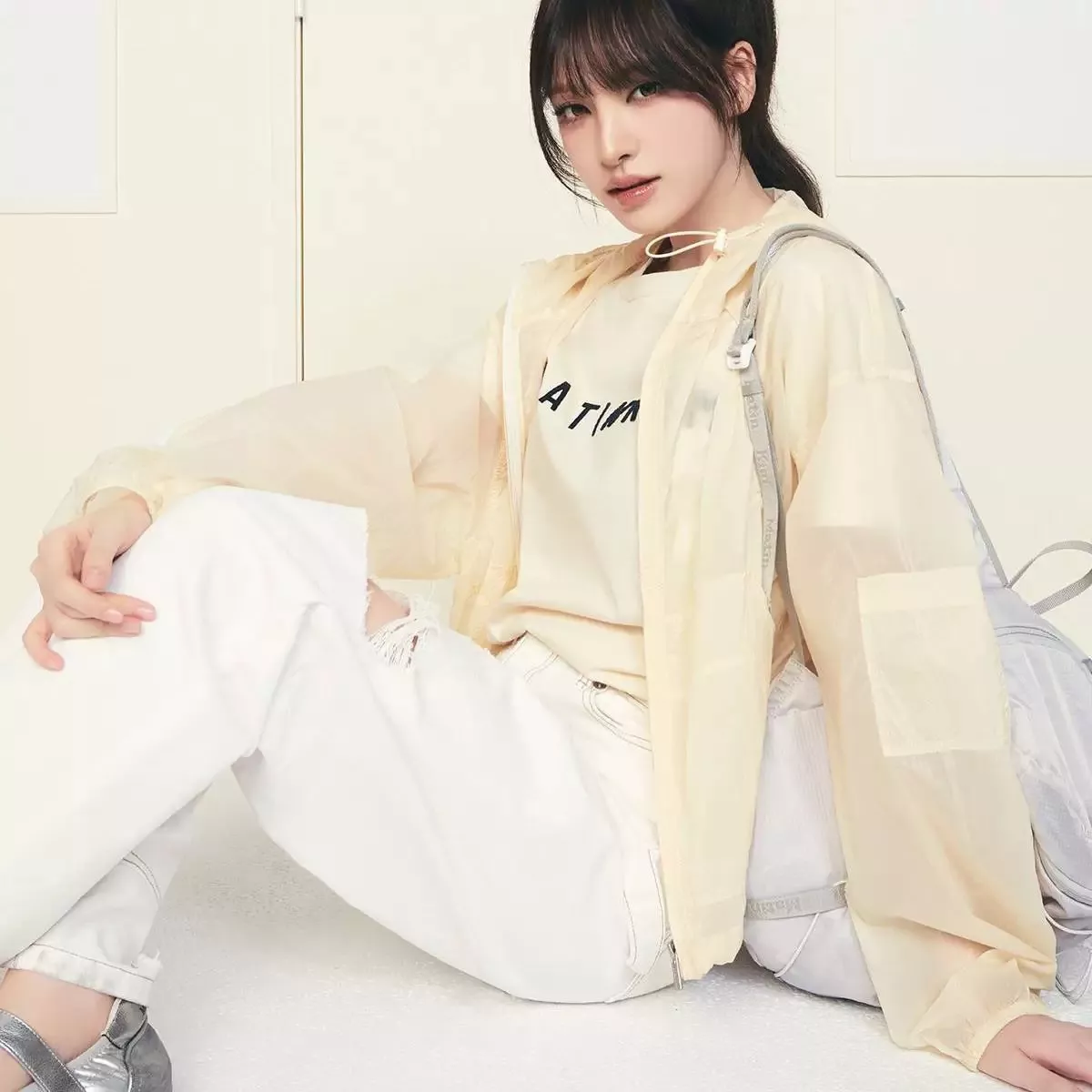 마뗑킴 로고 패치 자수 반소매 티셔츠 상세 이미지 6