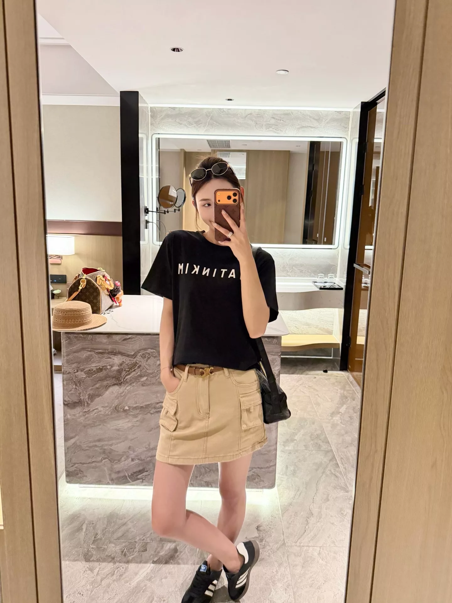 마뗑킴 로고 패치 자수 반소매 티셔츠 상세 이미지 64