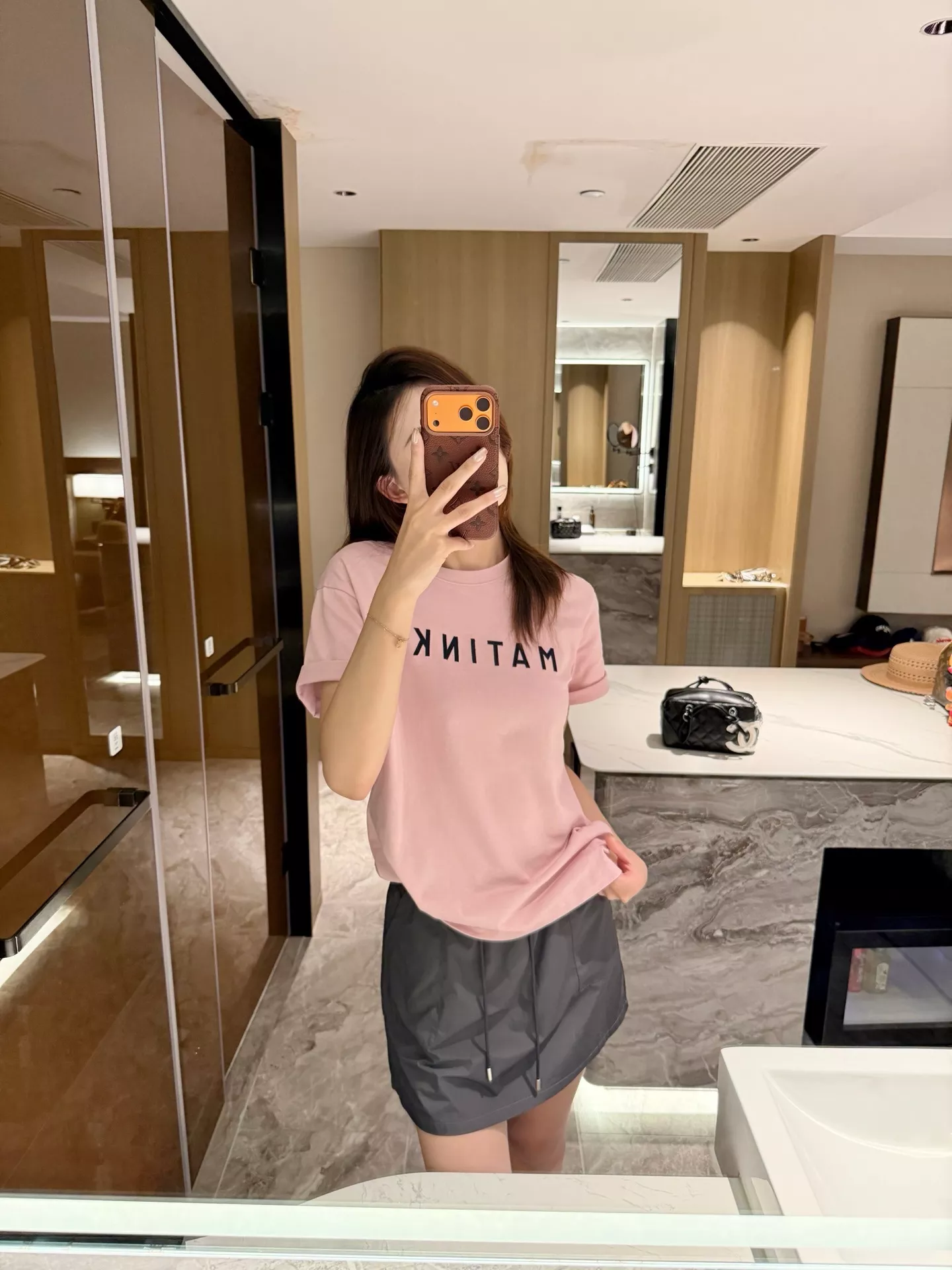마뗑킴 로고 패치 자수 반소매 티셔츠 상세 이미지 85