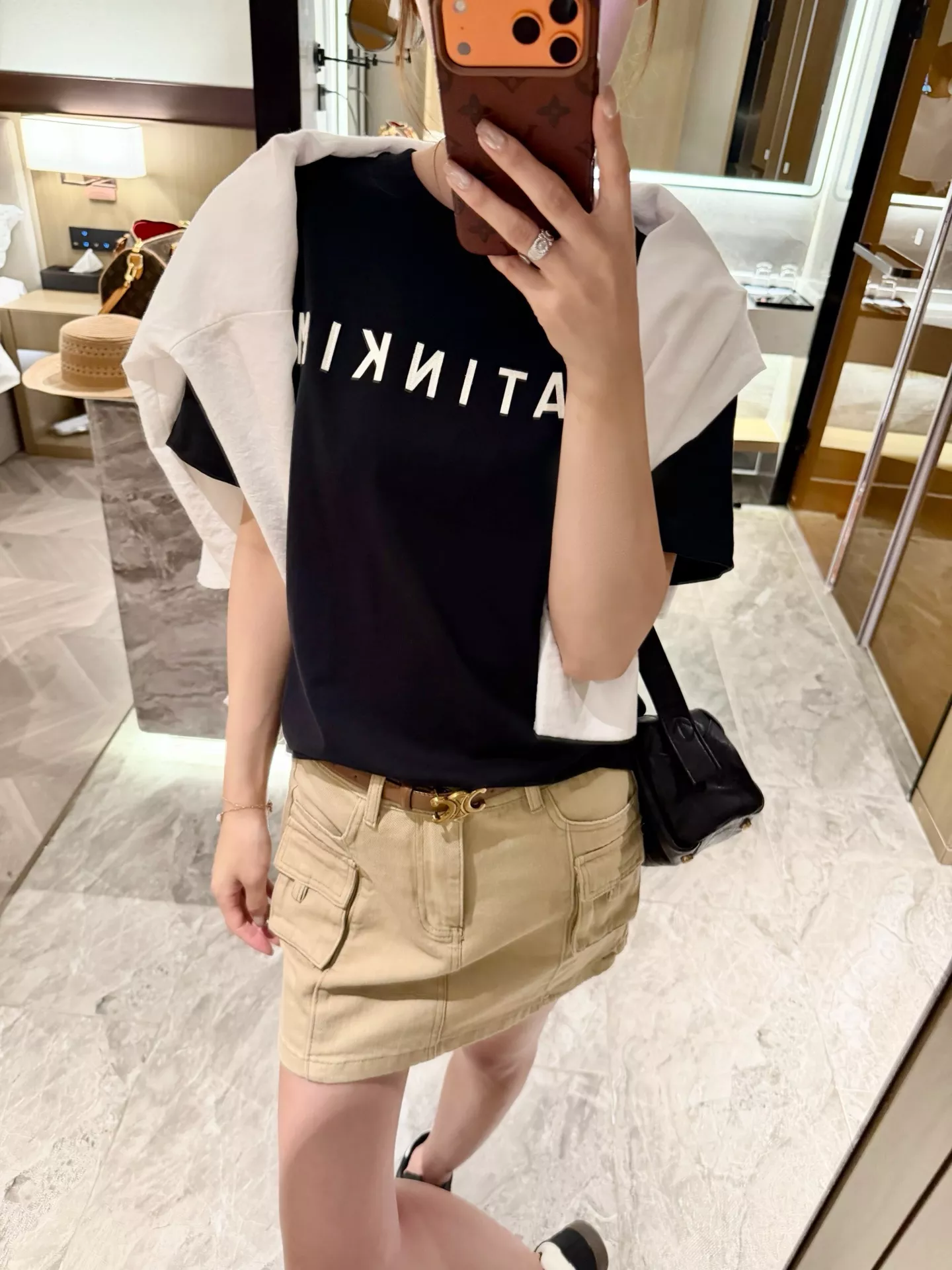 마뗑킴 로고 패치 자수 반소매 티셔츠 상세 이미지 66