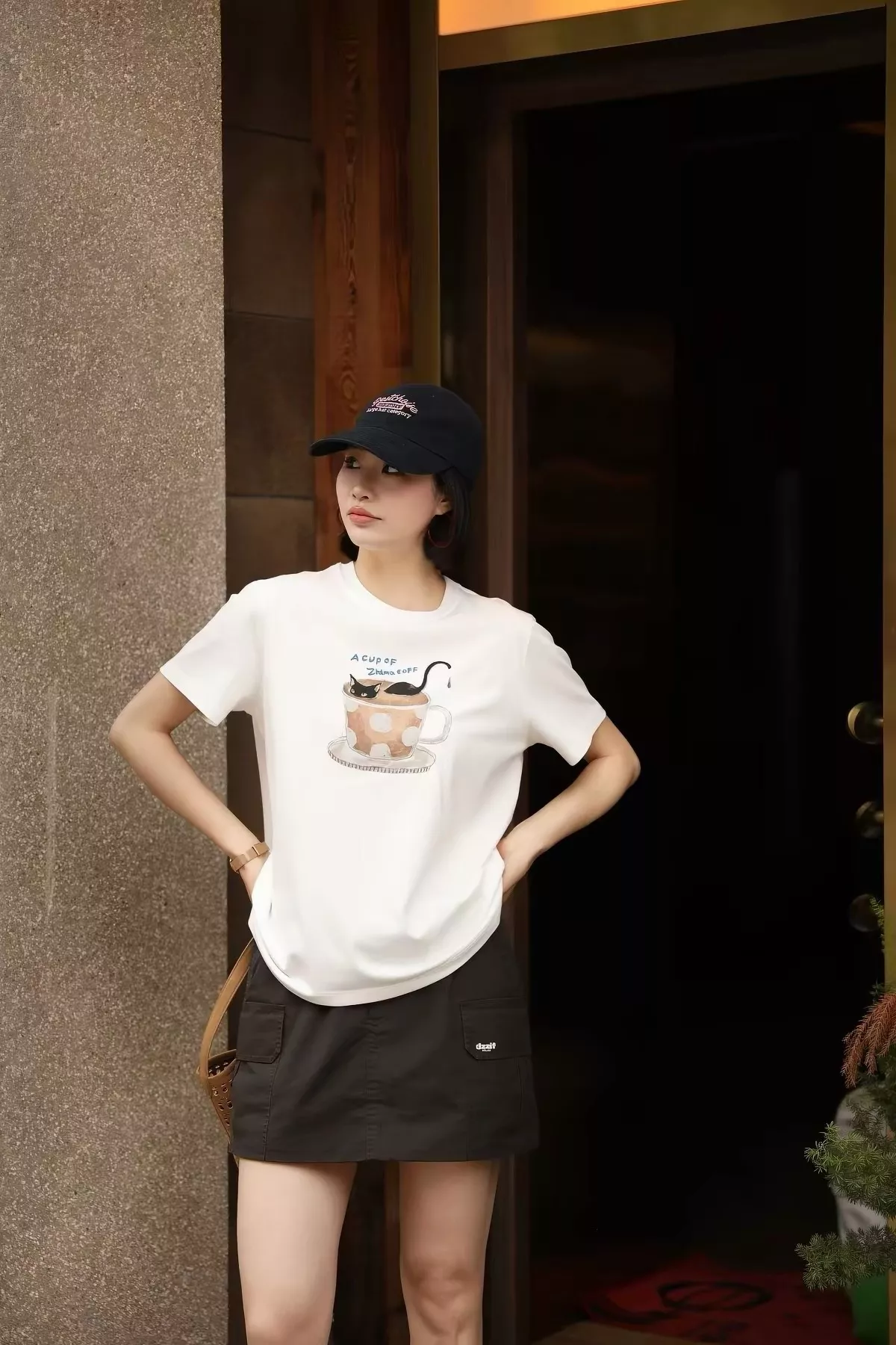 디지트 고양이 프린팅 반소매 티셔츠 상세 이미지 13