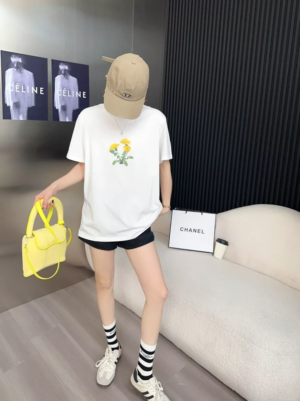 로에베 민들레 자수 반소매 티셔츠 상세 이미지 15