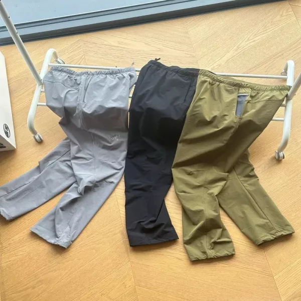 아크테릭스 남녀공용 자수 포인트 경량 팬츠