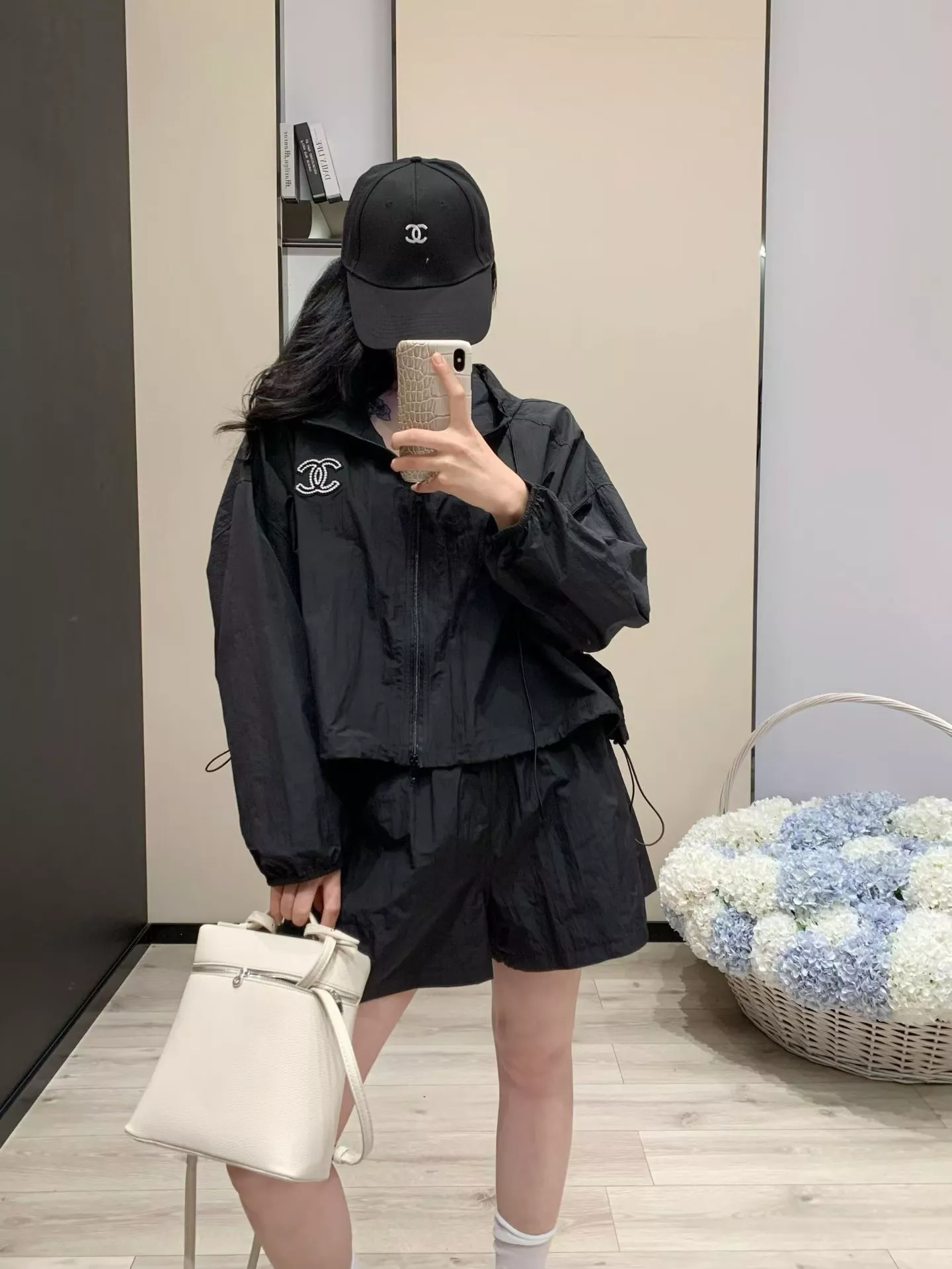 샤넬 자수 로고 후드 재킷과 반바지 세트 상세 이미지 8