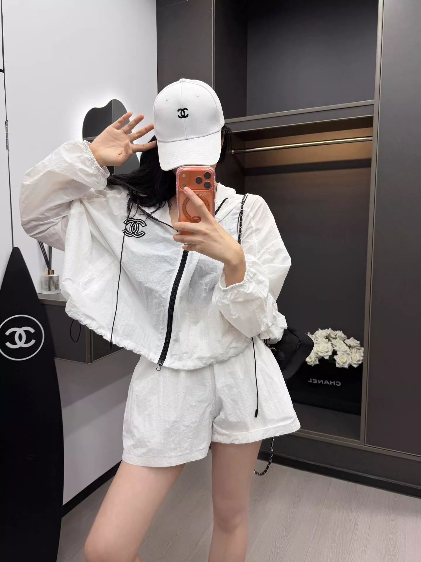 샤넬 자수 로고 후드 재킷과 반바지 세트 상세 이미지 28