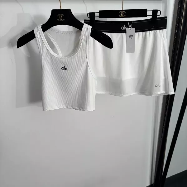 알로 로고 자수 크롭 탱크탑 스커트 세트