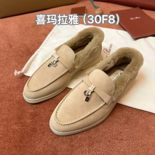 로로피아나 퍼 안감 참 장식 로퍼