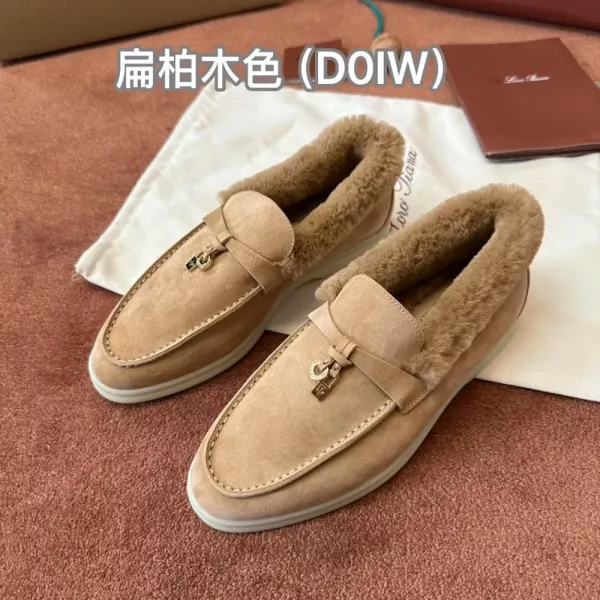로로피아나 퍼 안감 모카신 스타일 로퍼