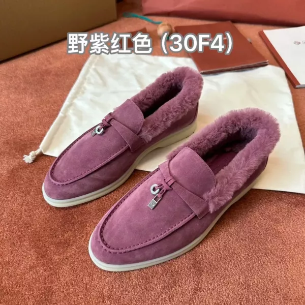 로로피아나 화이트 솔 여성 모카신 로퍼