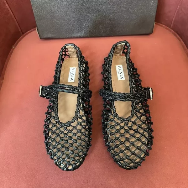 알라이아 메리제인 스타일의 망사 플랫 슈즈