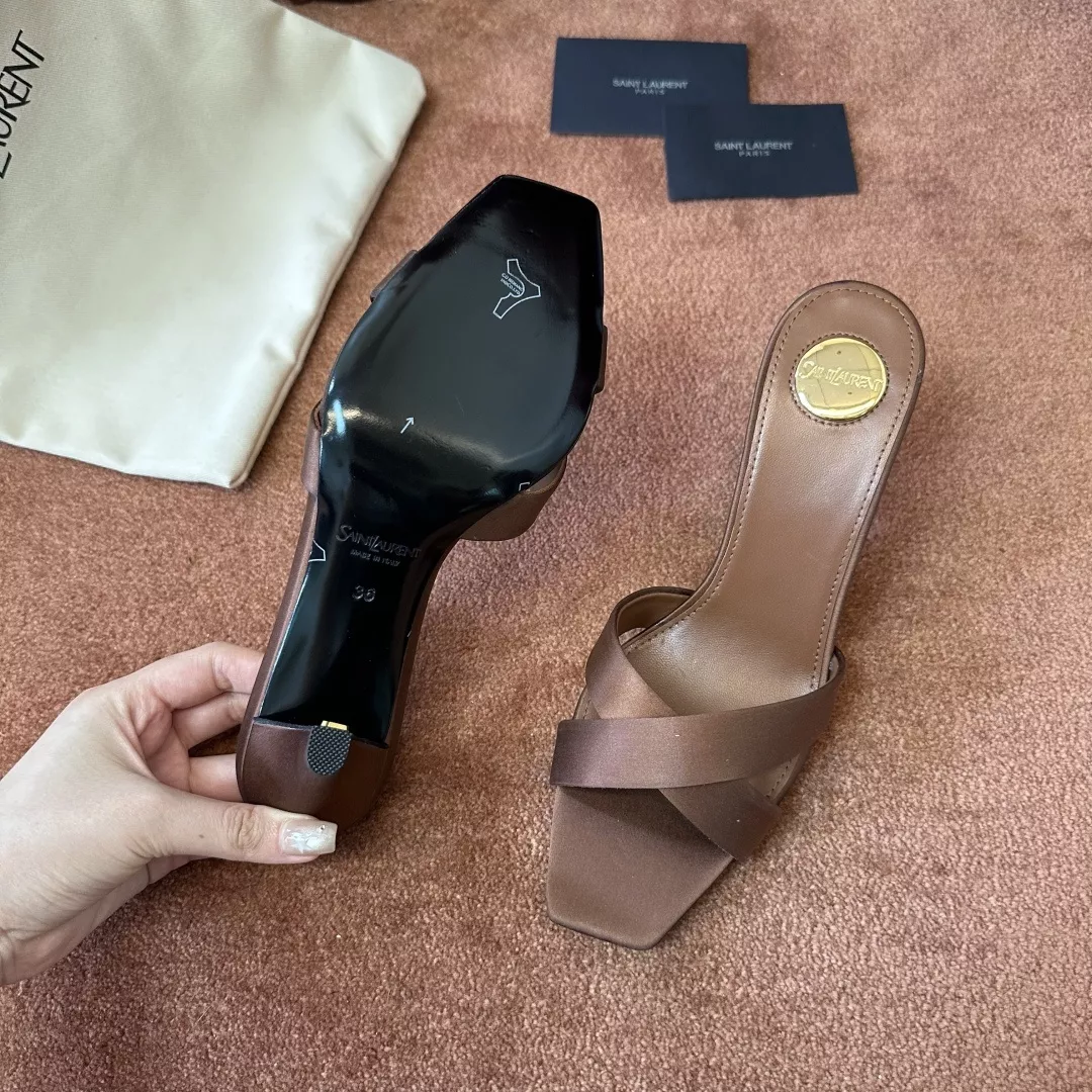 입생로랑 스퀘어 토 라인의 하이힐 상세 이미지 7