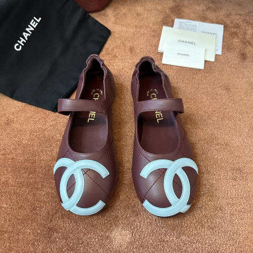 샤넬 더블 C 로고 플랫슈즈
