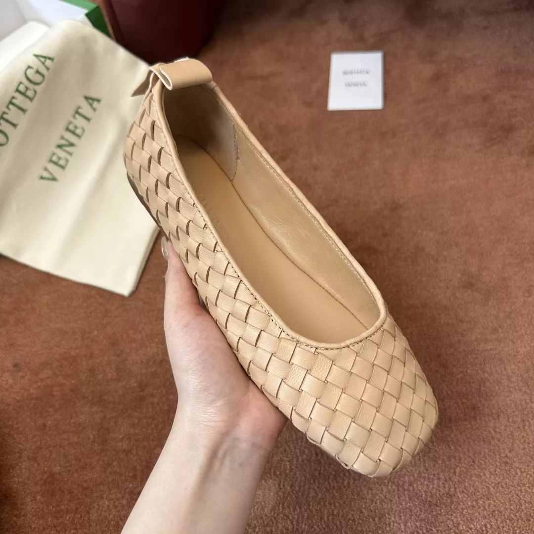 보테가베네타 오르빗 러너 스타일 운동화 상세 이미지 3