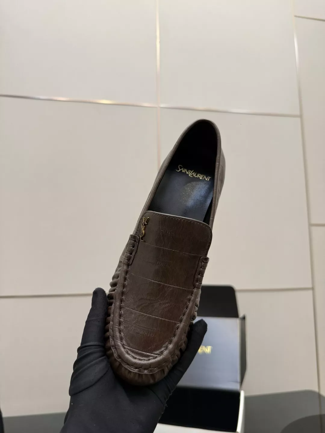 입생로랑 YSL 로고 포인트 로퍼 상세 이미지 10