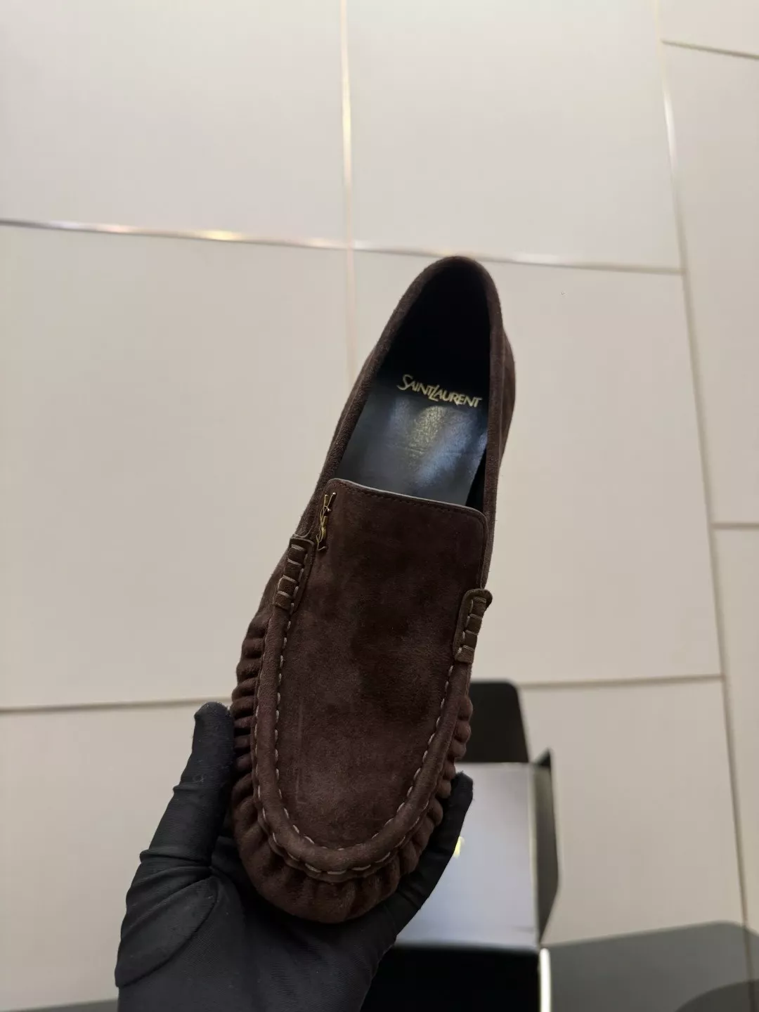 입생로랑 YSL 스몰 로고 로퍼 상세 이미지 9