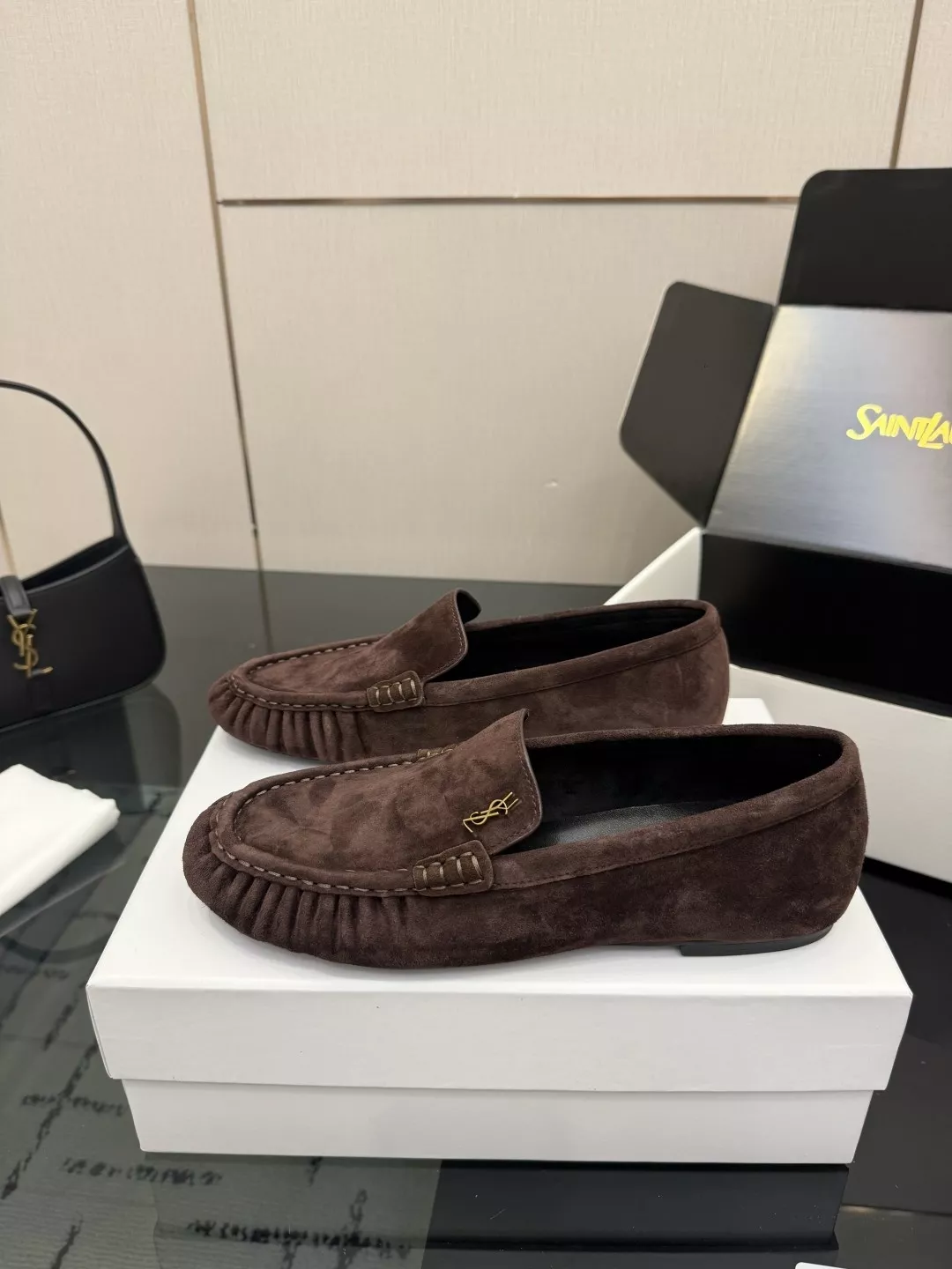 입생로랑 YSL 스몰 로고 로퍼 상세 이미지 2