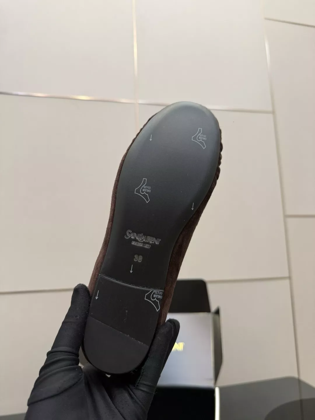 입생로랑 YSL 스몰 로고 로퍼 상세 이미지 10