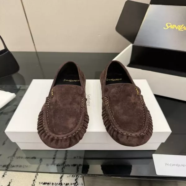 입생로랑 YSL 스몰 로고 로퍼
