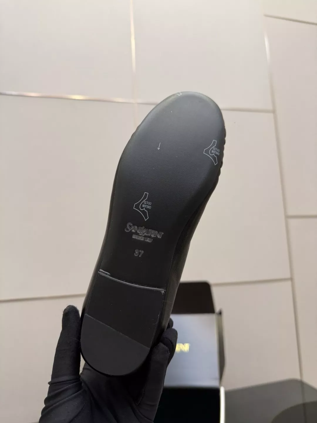 입생로랑 YSL 스몰 로고 로퍼 상세 이미지 10