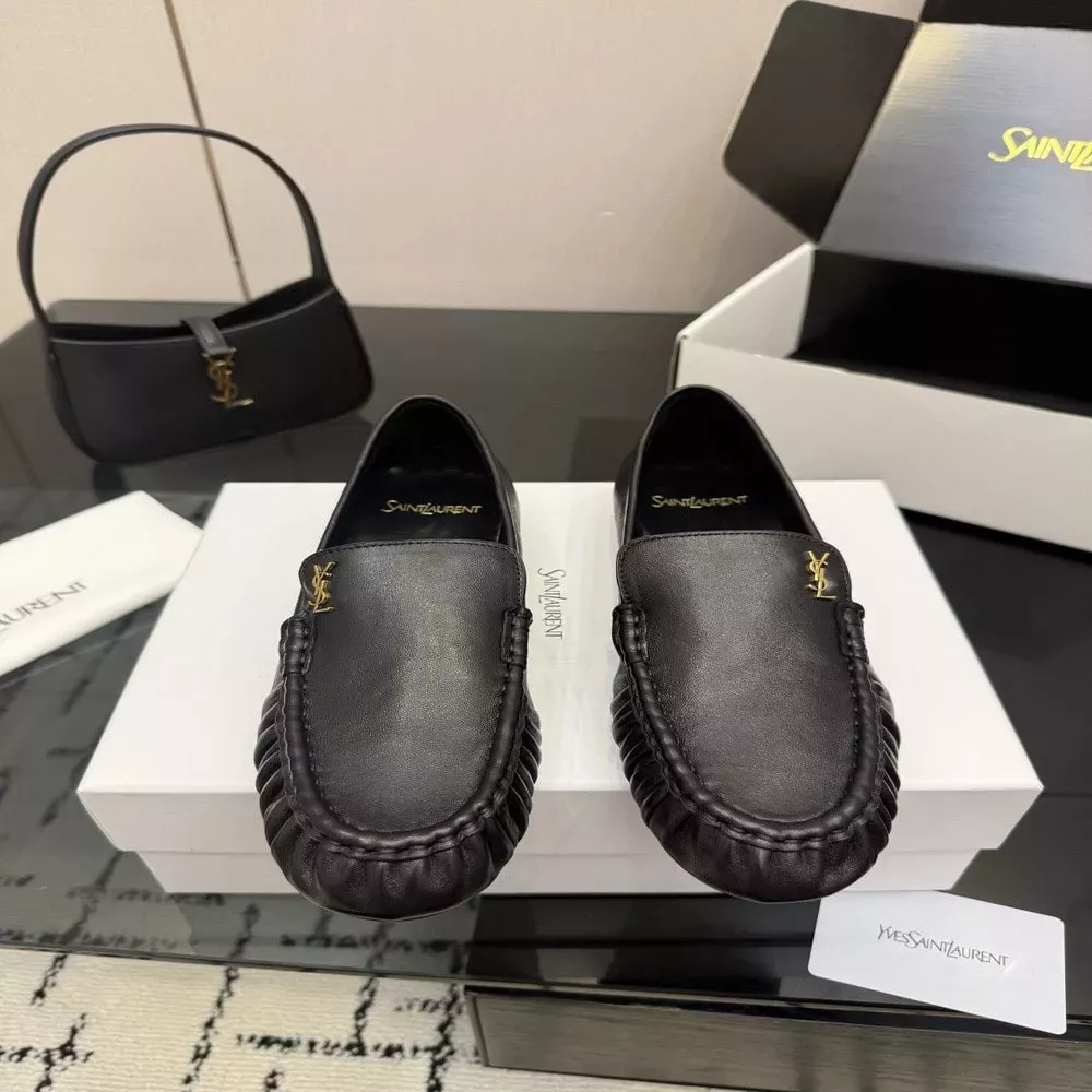 입생로랑 YSL 스몰 로고 로퍼