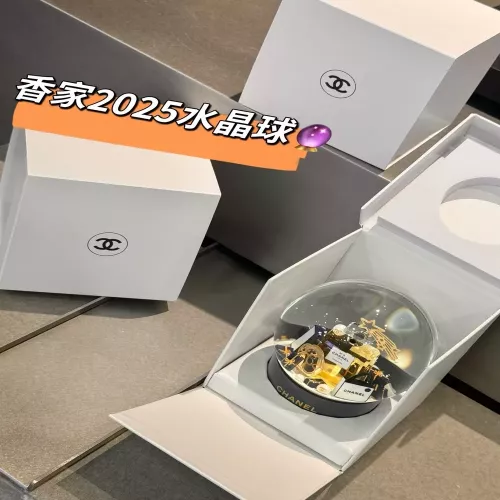 샤넬 크리스마스 한정 감성 워터볼