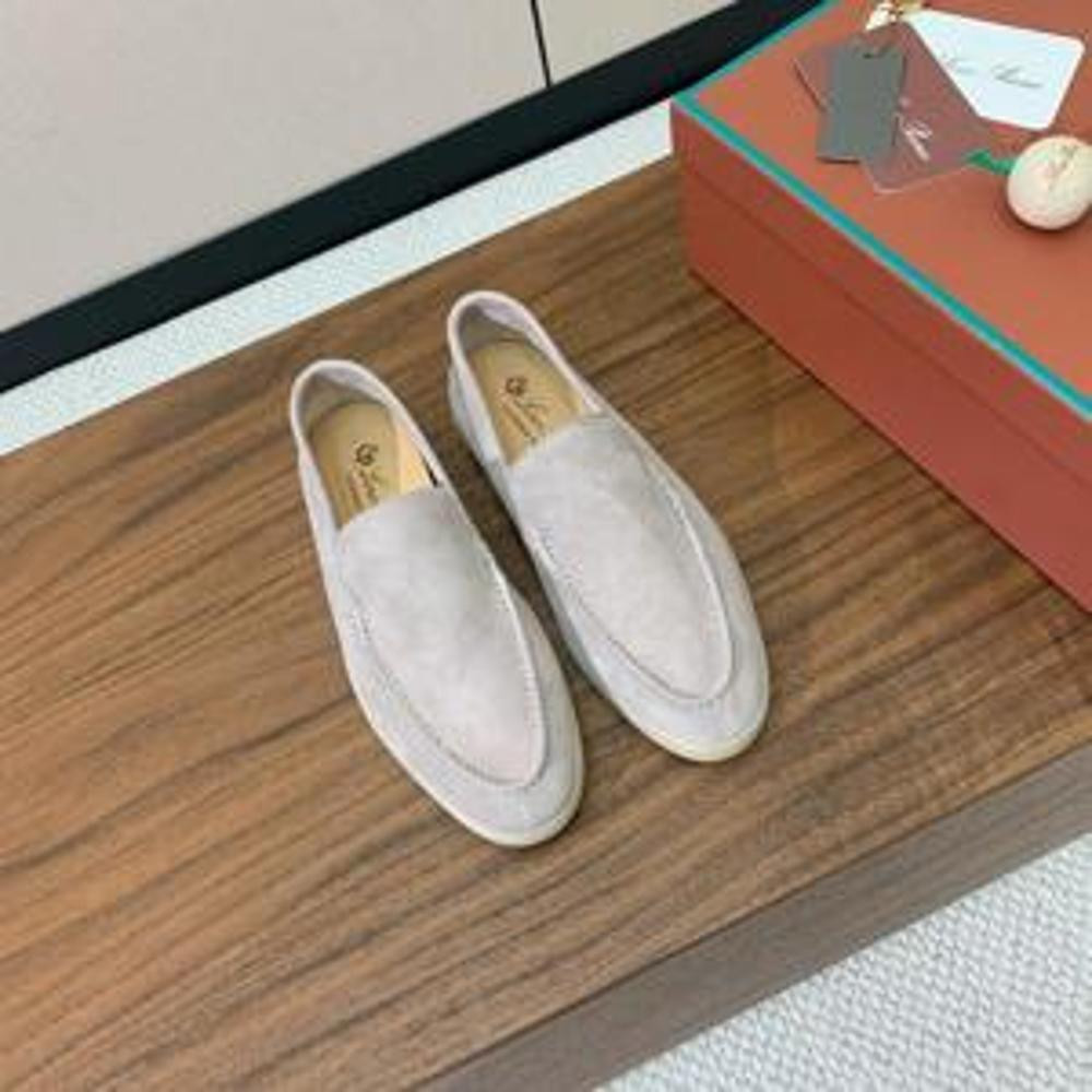 로로피아나 클래식 로퍼
