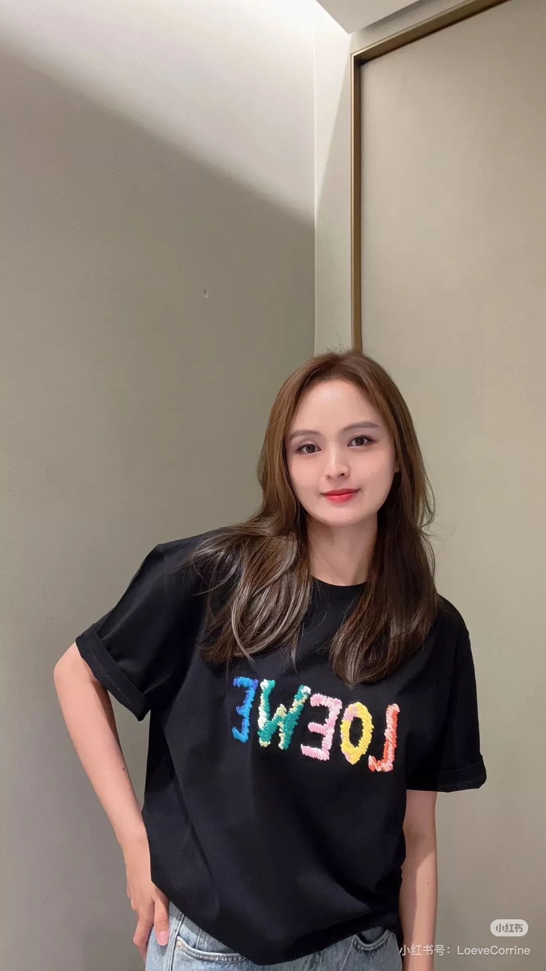 로에베 레인보우 자수 라운드넥 반소매 티셔츠 상세 이미지 17