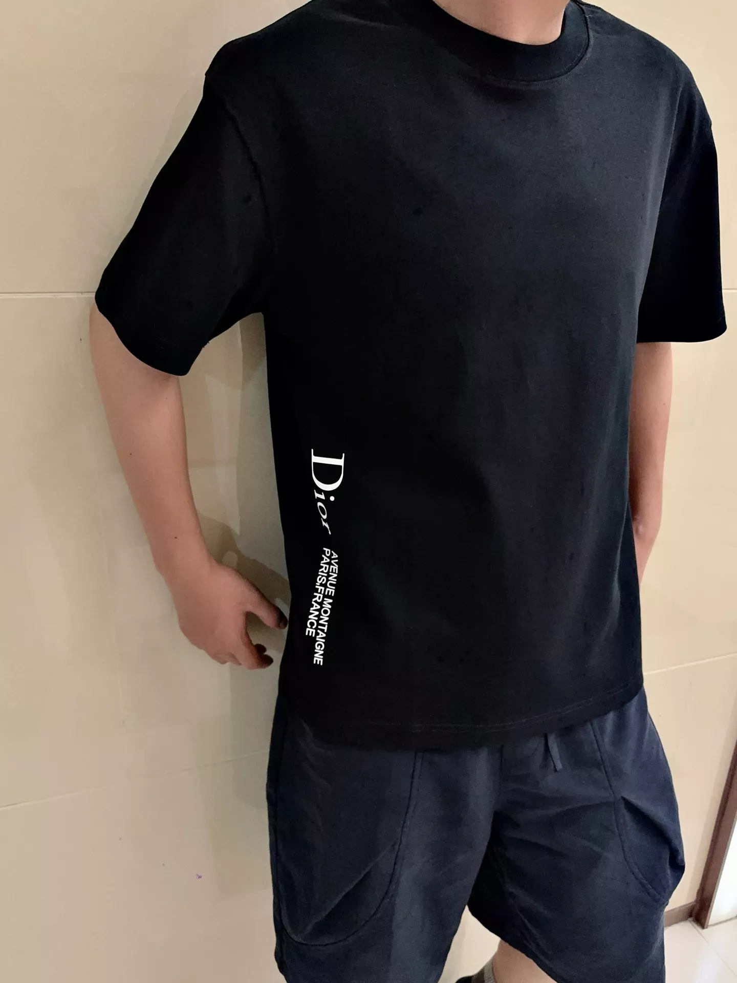 디올 사이드 입체 로고 압착 반소매 티셔츠 상세 이미지 12