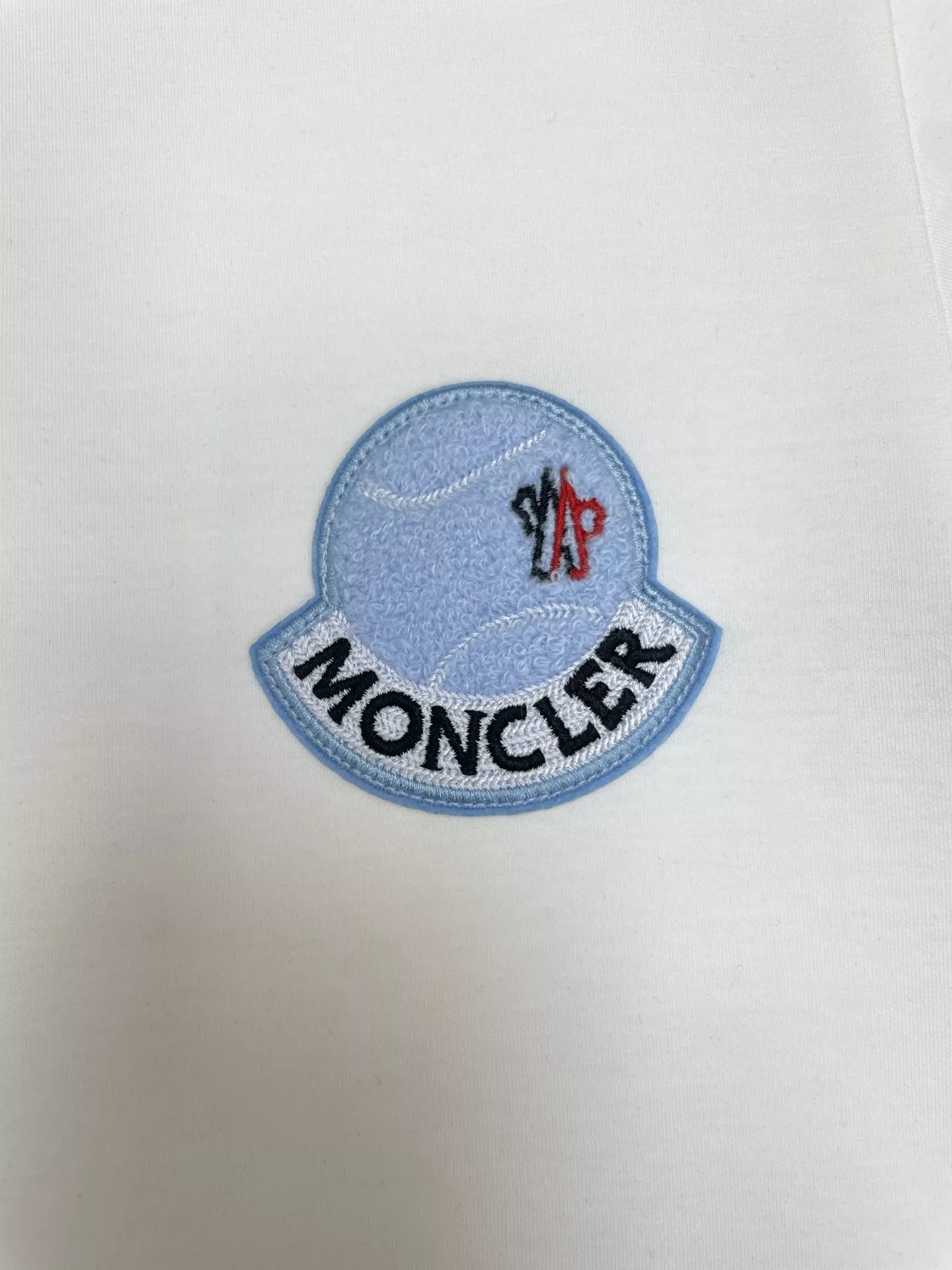 몽클레어 공기층 원단 반소매 세트 상세 이미지 9