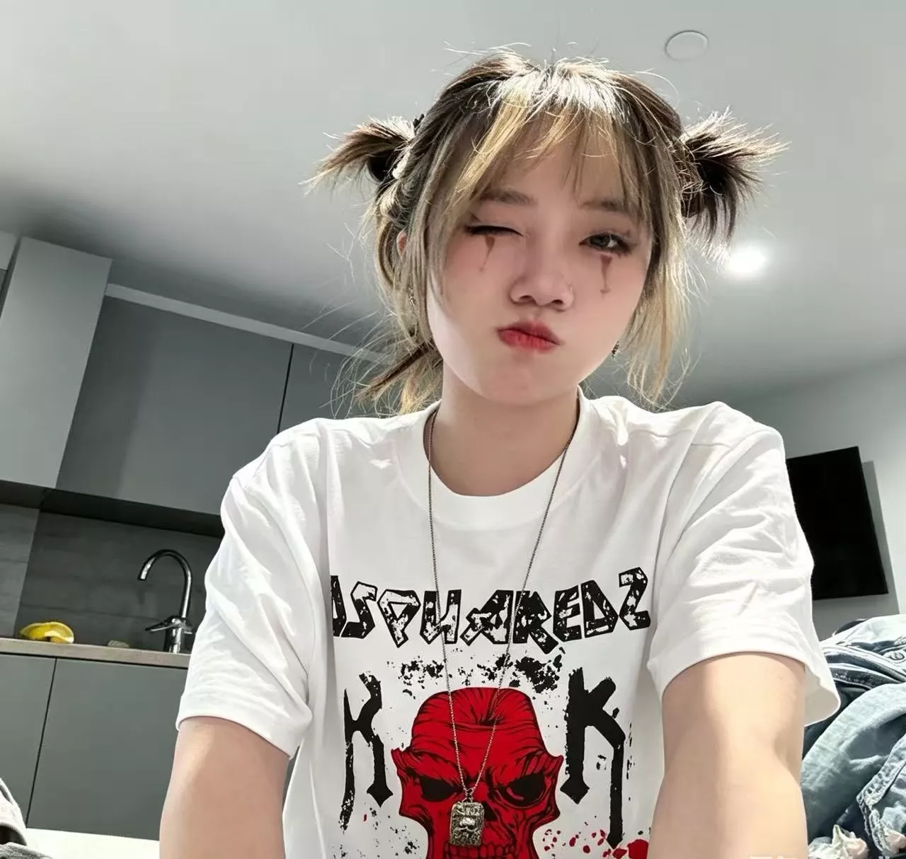 디스퀘어드2 록 스컬 프린트 반소매 티셔츠 상세 이미지 14