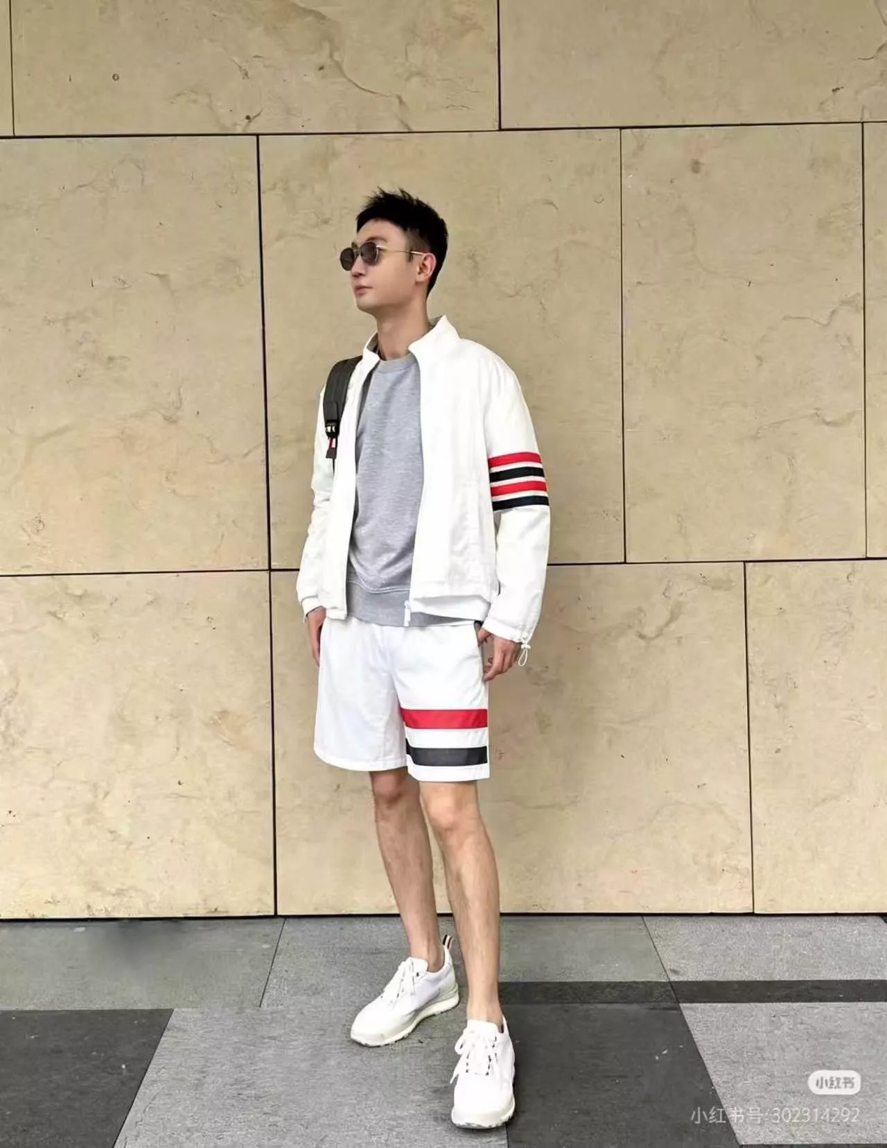 톰브라운 레드 화이트 블루 스트라이프 디테일 비치 쇼츠 상세 이미지 14