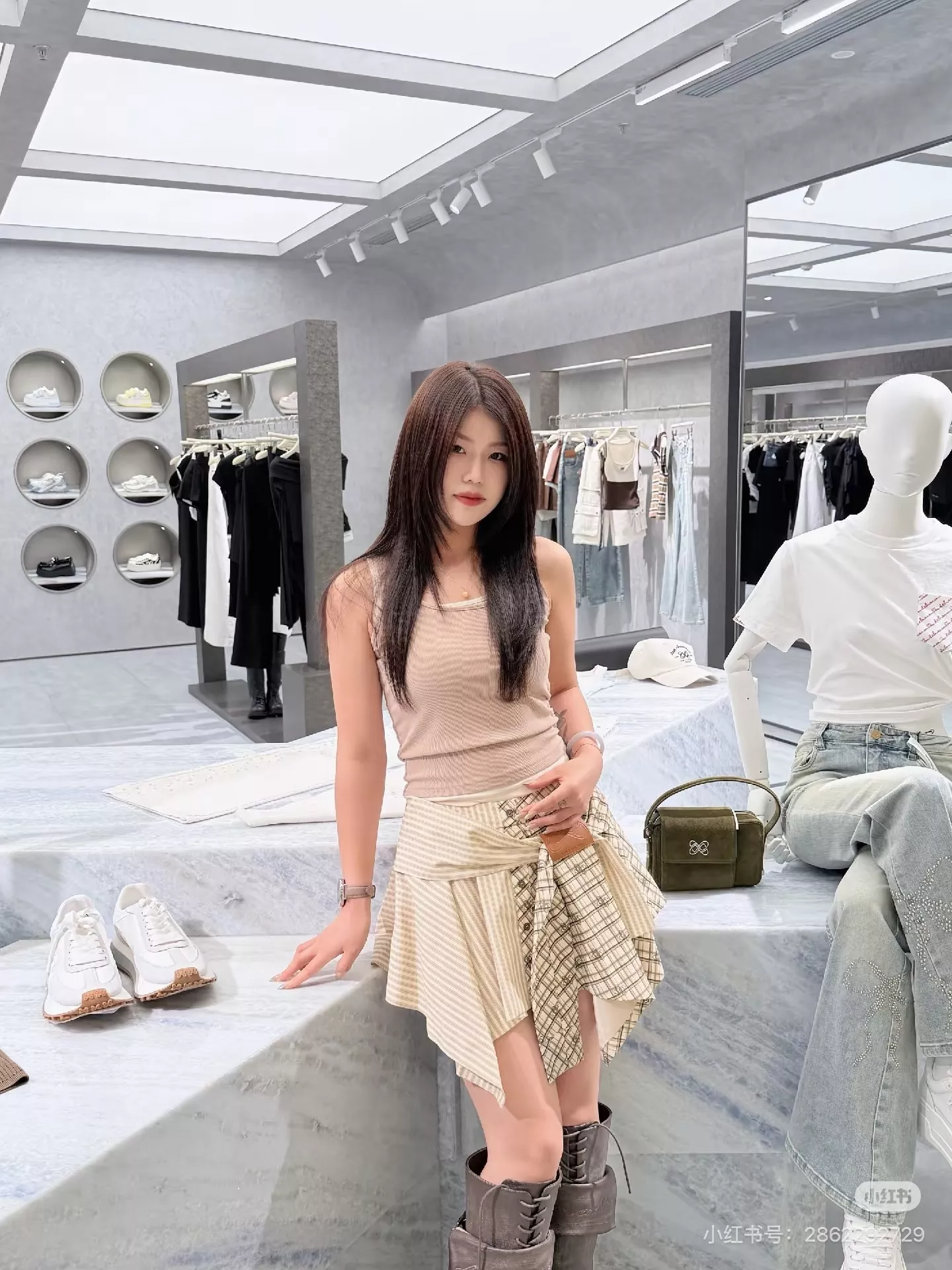 앤앤델만 언밸런스 체크 미니 스커트 상세 이미지 64