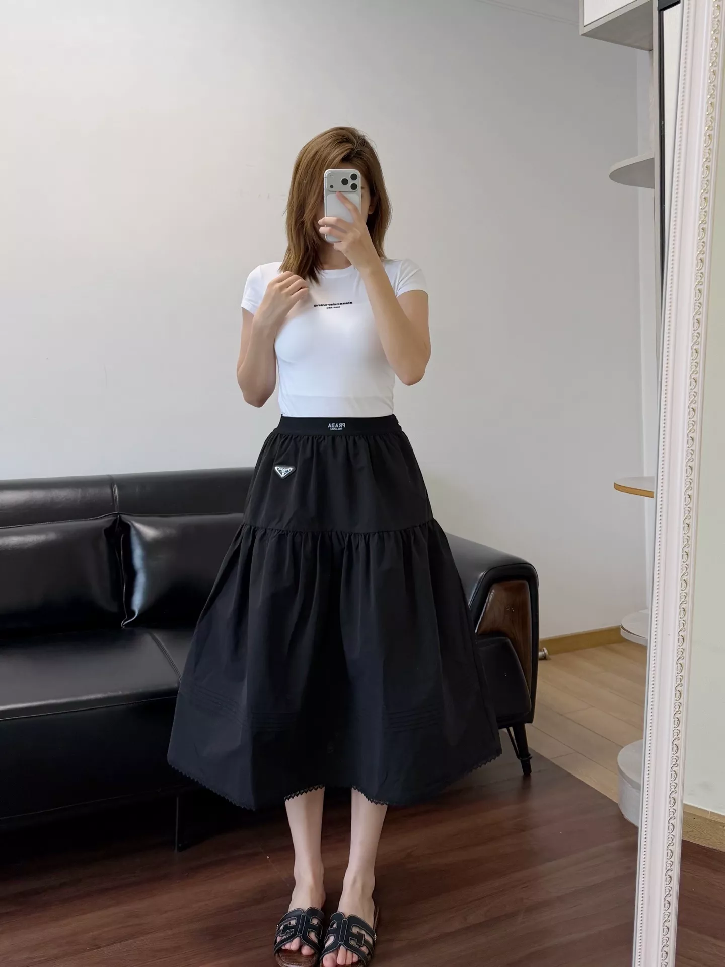 프라다 로고 포인트 레이어드 롱 스커트 상세 이미지 30