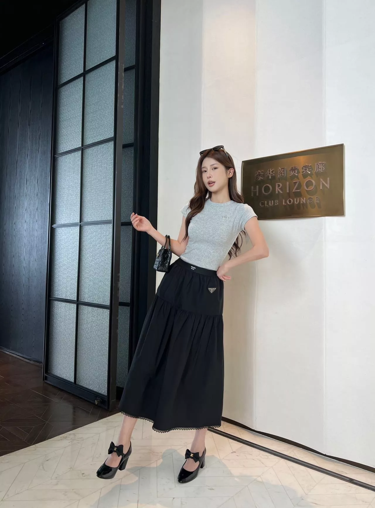 프라다 로고 포인트 레이어드 롱 스커트 상세 이미지 44