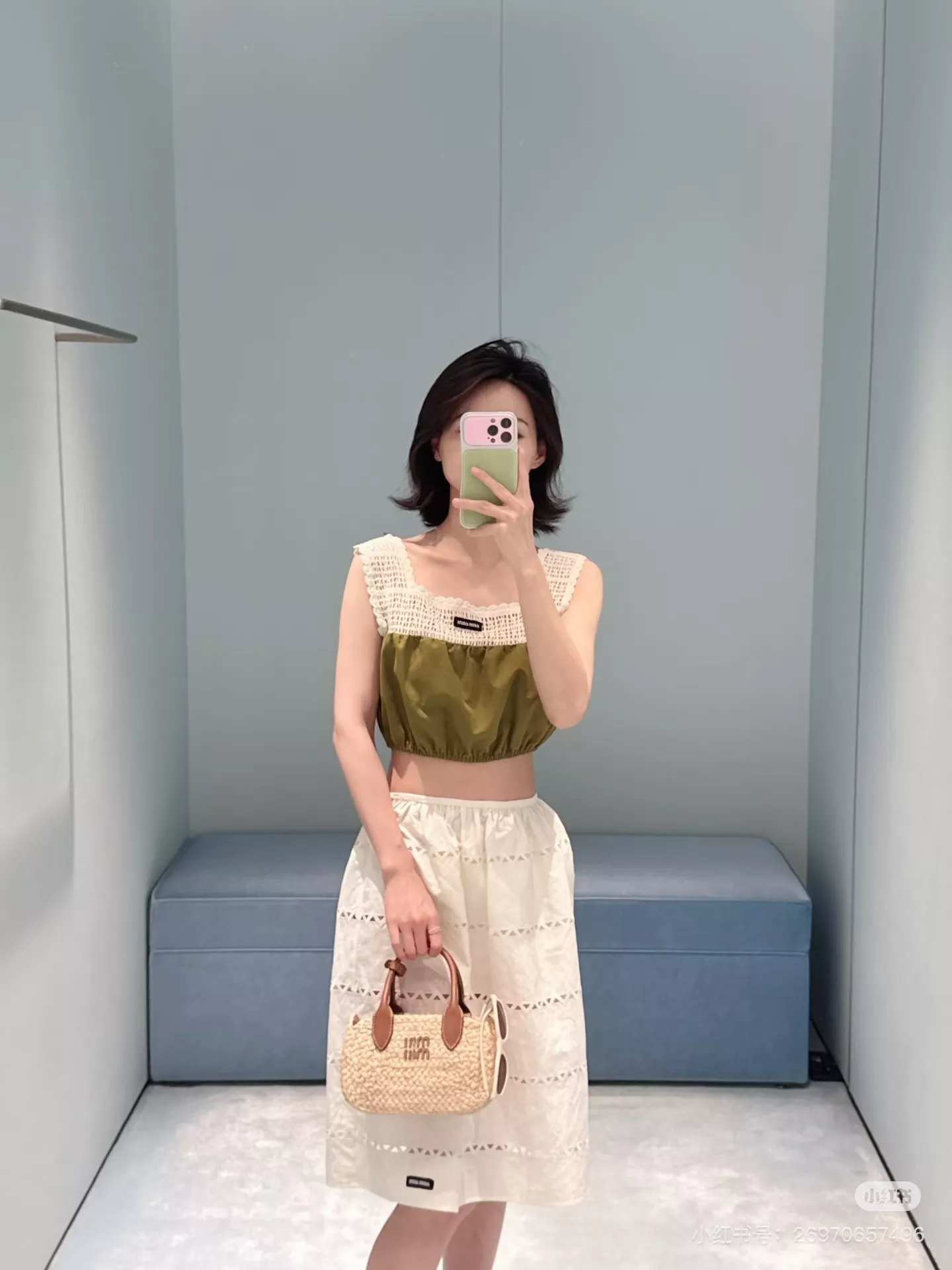 미우미우 삼각형 펀칭 디테일 코튼 미니 스커트 상세 이미지 5