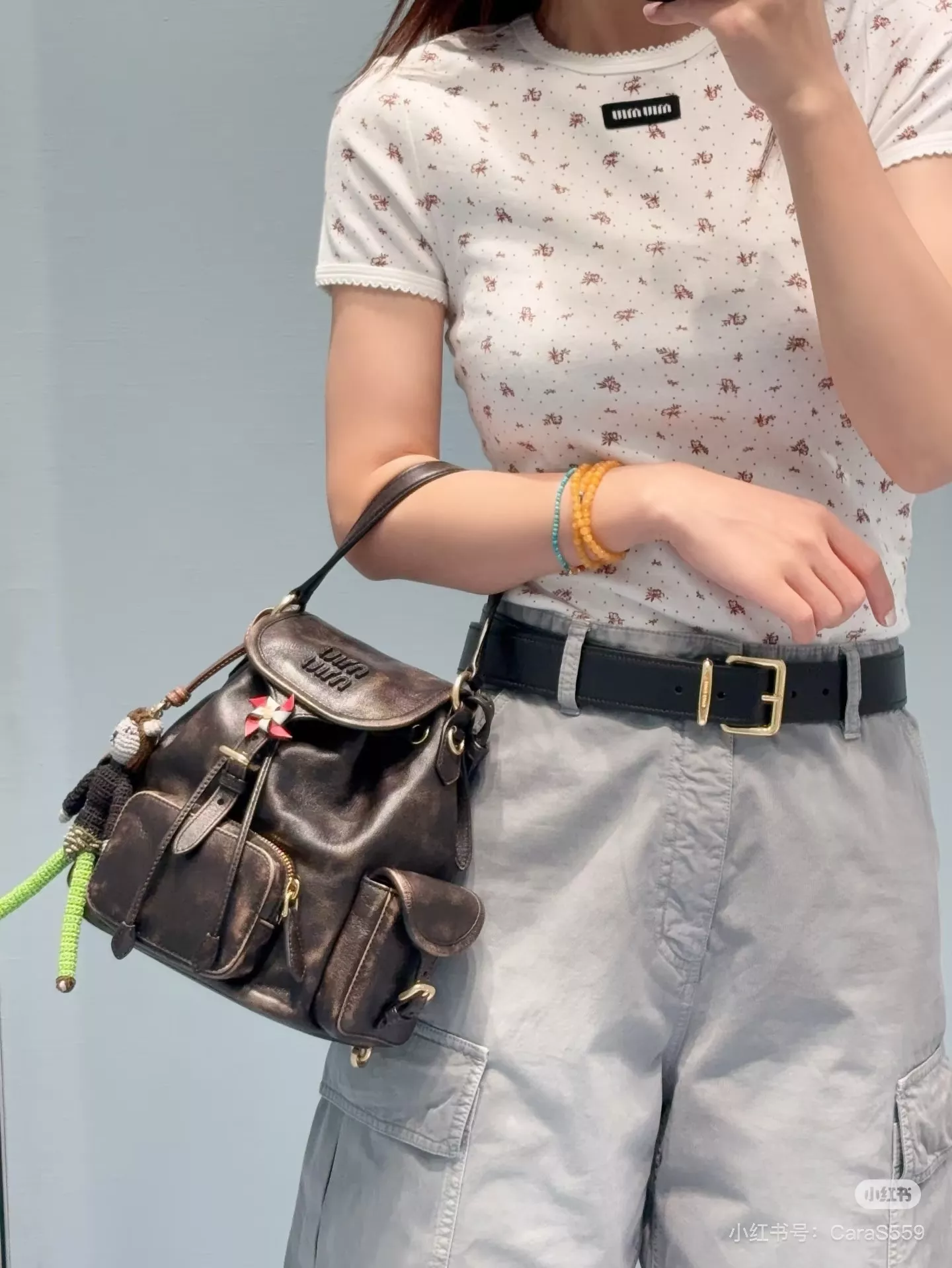 미우미우 빈티지 무드의 카고 하프 팬츠 상세 이미지 8