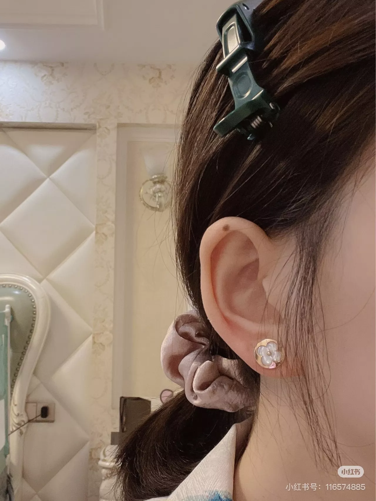 루이비통 컬러 블라썸 화이트 자개 비대칭 AB 귀걸이 상세 이미지 25