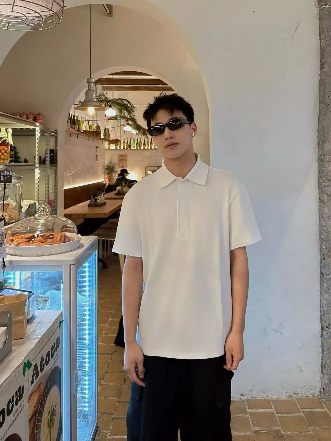로에베 자수 로고 반소매 폴로 티셔츠 상세 이미지 13