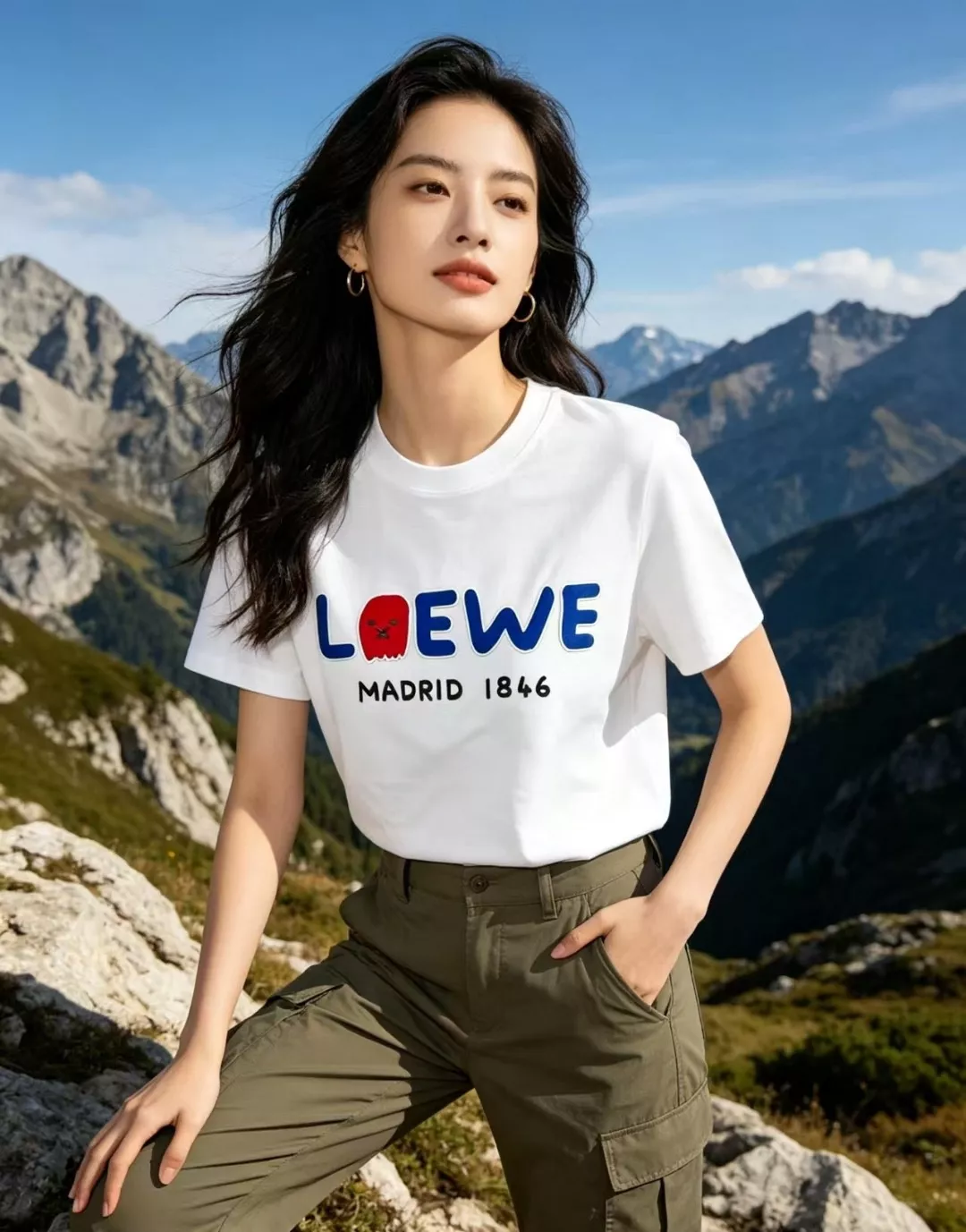 로에베 기념 한정 플로킹 패치 반소매 티셔츠 상세 이미지 13