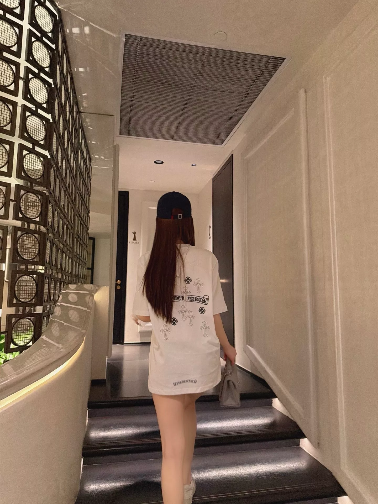 크롬하츠 십자가 자수 반소매 티셔츠 상세 이미지 19