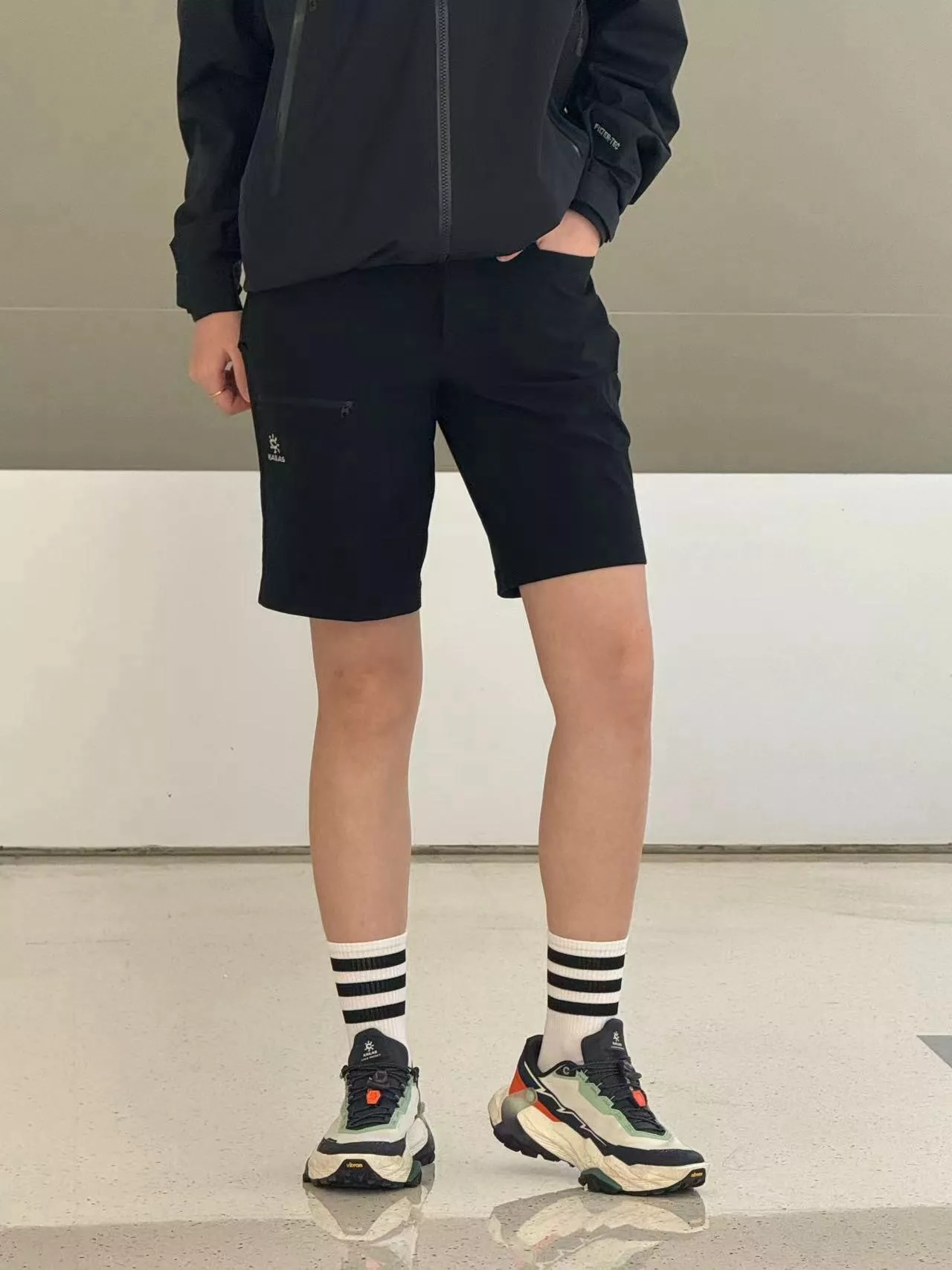 카일라스 자수 소프트쉘 반바지 상세 이미지 18
