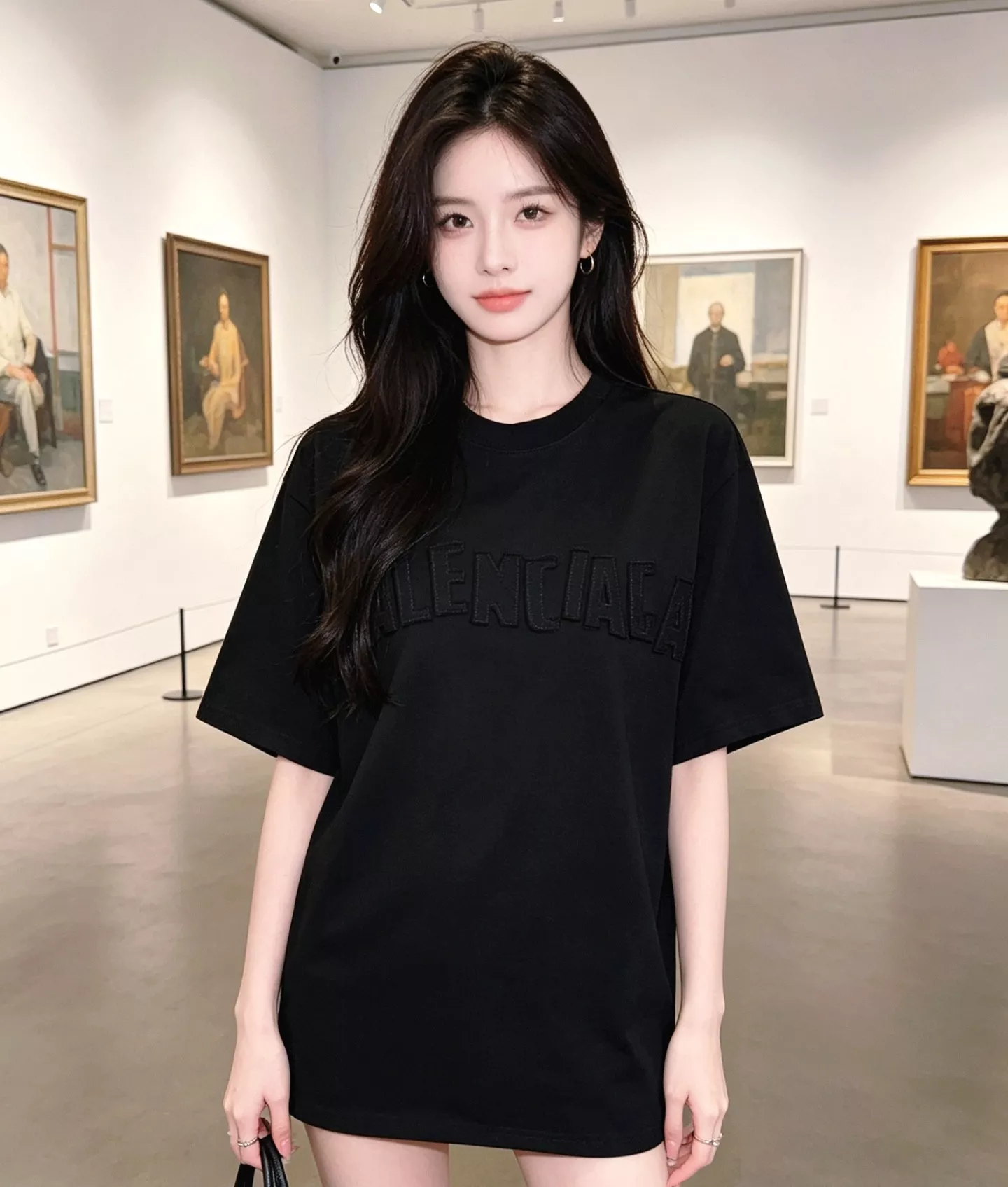 발렌시아가 빅 로고 자수 라운드넥 반소매 티셔츠 상세 이미지 13