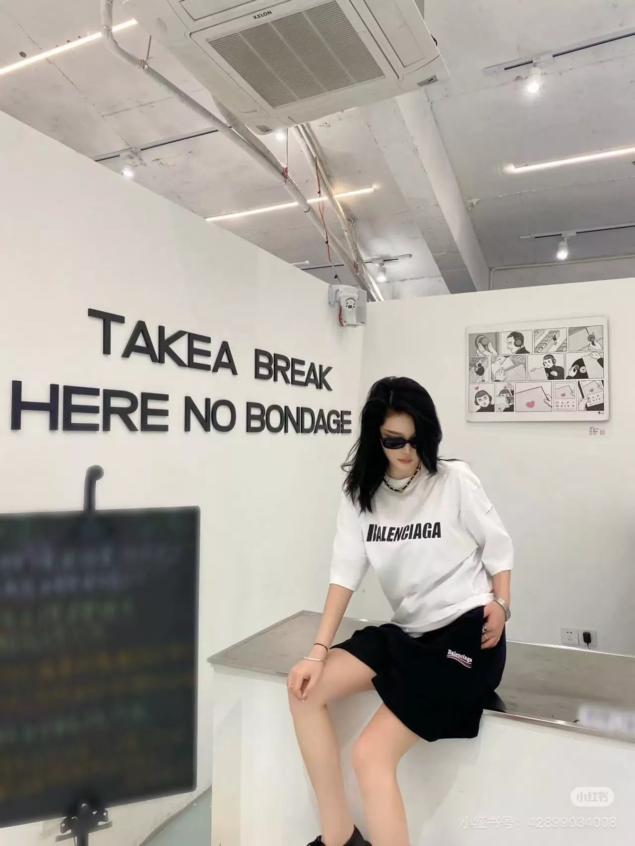 발렌시아가 클래식 콜라 자수 쇼트 팬츠 상세 이미지 13