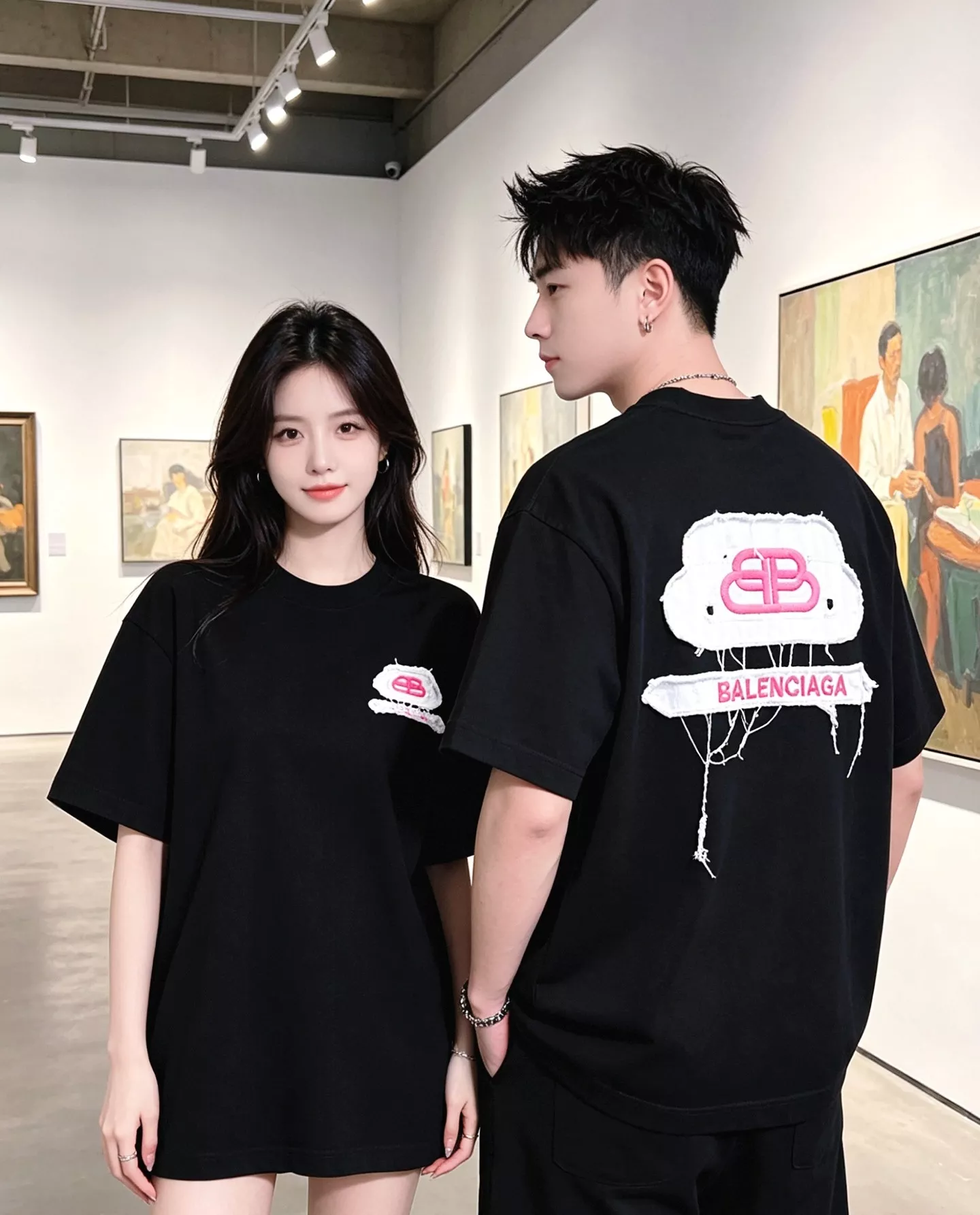 발렌시아가 더블 B 락 장식 패치 자수 라운드넥 반소매 티셔츠 상세 이미지 19