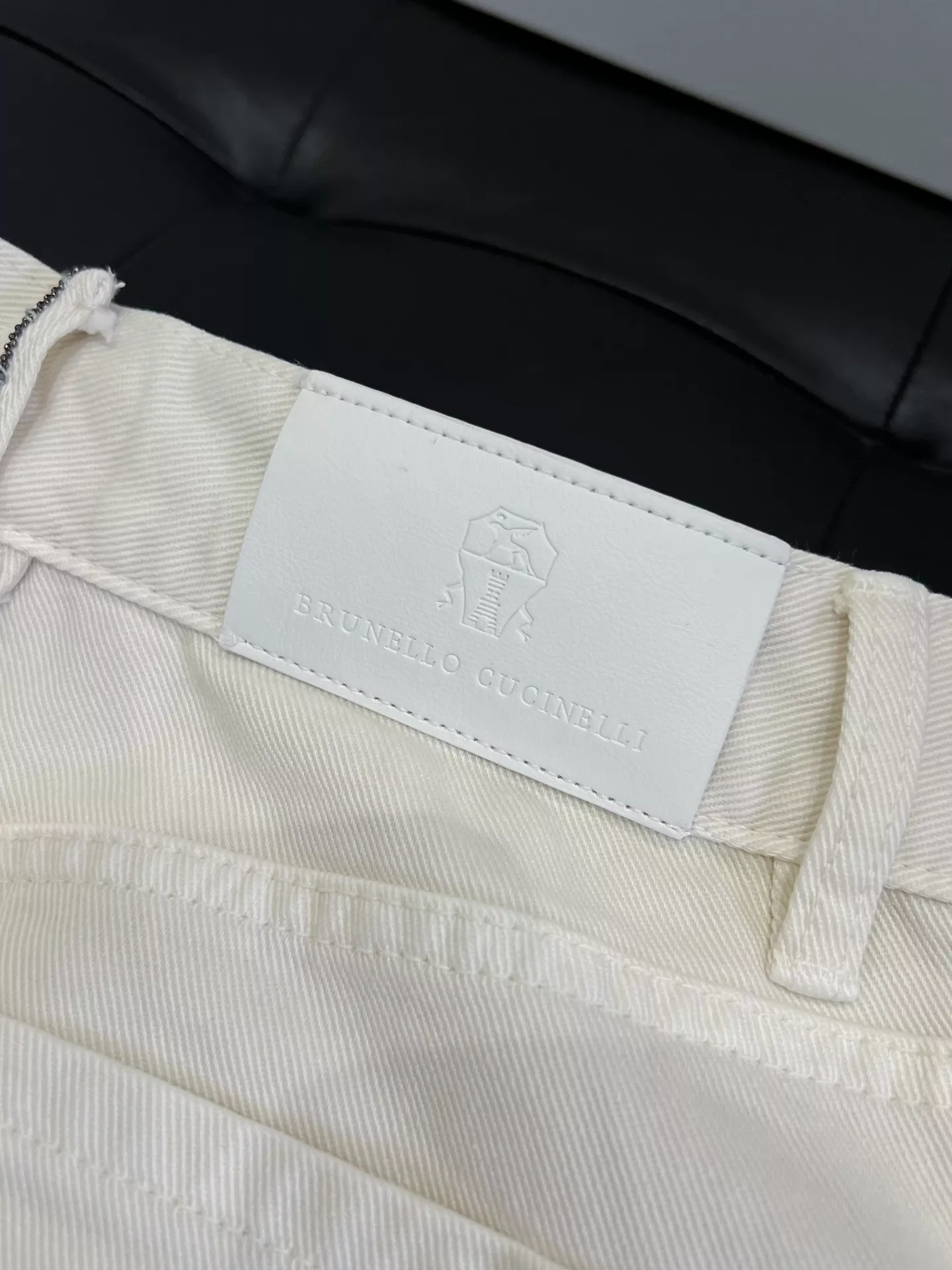 브루넬로쿠치넬리 미색 코튼 트윌 와이드 레그 파이브포켓 팬츠 상세 이미지 23
