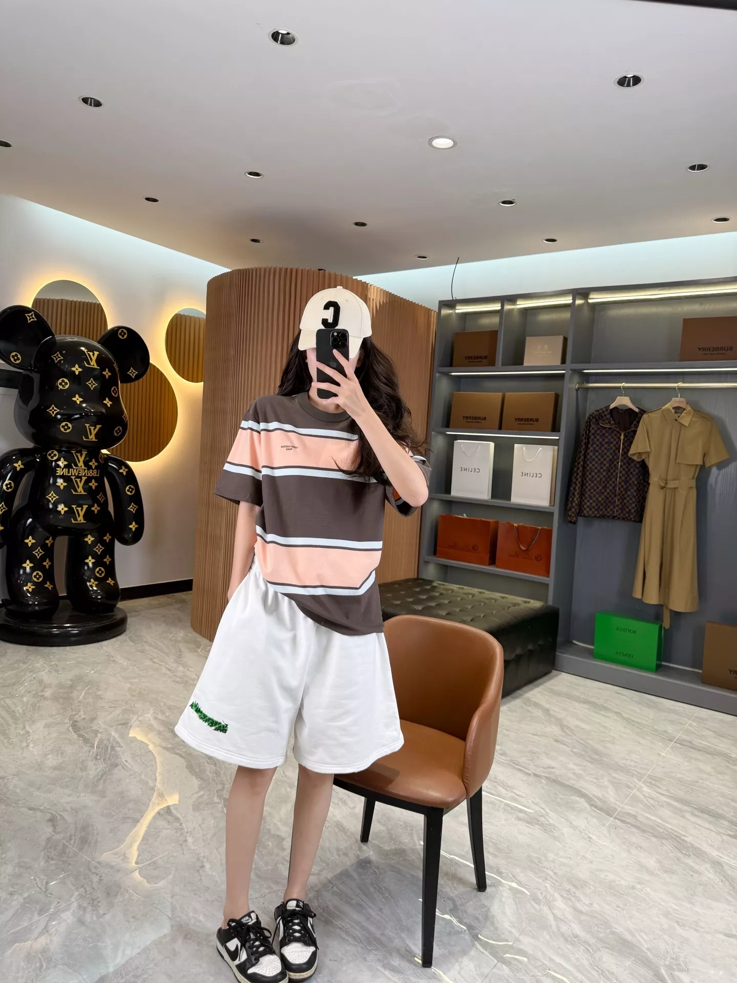 발렌시아가 그린 프린트 디테일 코튼 블렌드 하프 팬츠 상세 이미지 41