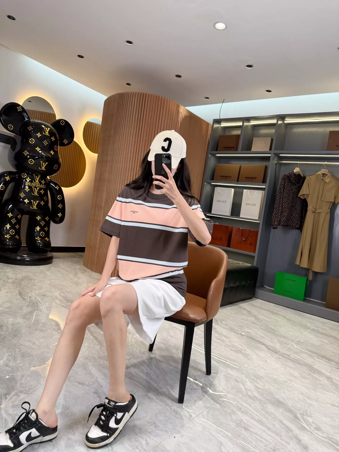 발렌시아가 그린 프린트 디테일 코튼 블렌드 하프 팬츠 상세 이미지 39