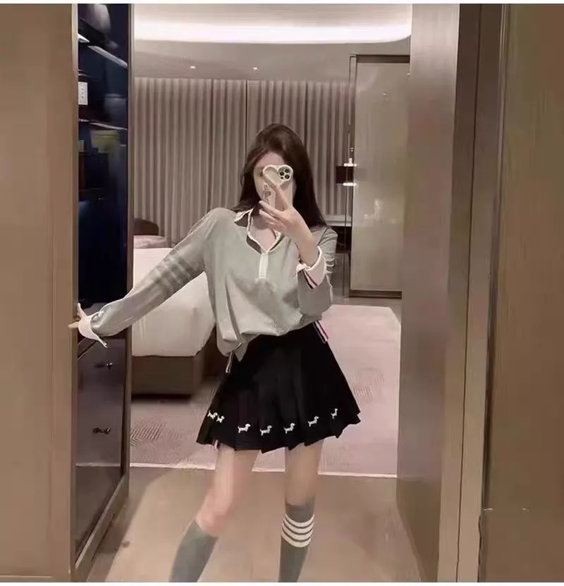 톰브라운 강아지 자수 플리츠 미니 스커트 상세 이미지 19