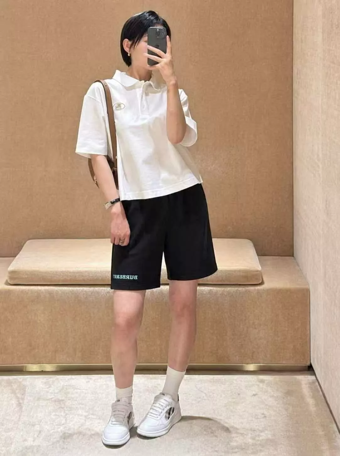 버버리 마술 기사 미니 로고 하프 팬츠 상세 이미지 11