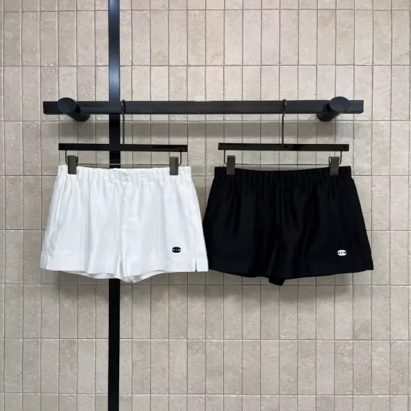샤넬 여성 밴딩 하프 팬츠